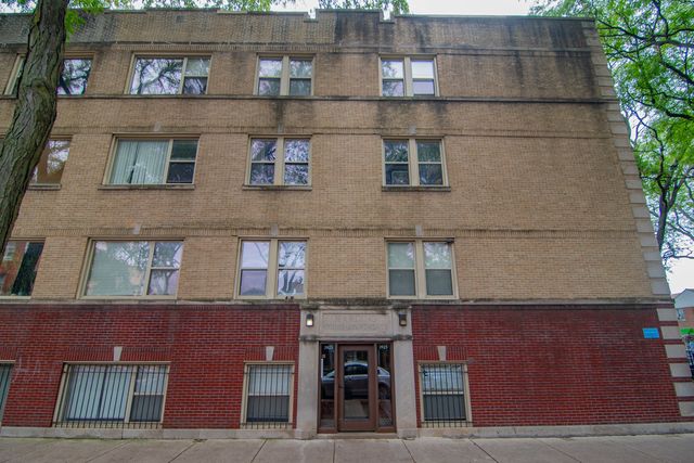 $2,200 | 3923 West Ainslie Street, Unit 1E | Albany Park