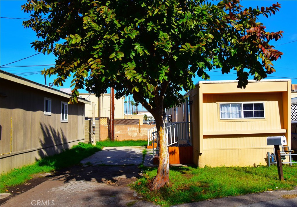 Rent a Parking Lot (Large) in Anaheim CA 92804