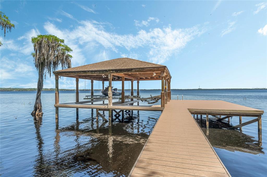 Tranquility!  Beautiful view over Lake Louisa!