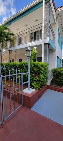 $1,750 | 7300 Byron Avenue, Unit 12A | North Beach