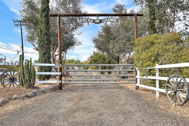 $1,100,000 | 19906 Santa Rosa Mine Road