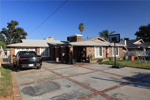 $650,000 | 9257 Palmetto Avenue | Fontana