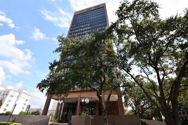 $278,000 | 5150 Hidalgo Street, Unit 1704 | Galleria