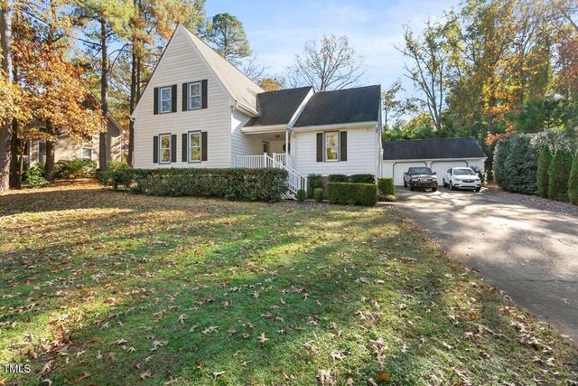 $525,000 | 903 Queensbury Circle | Triangle Township - Durham County