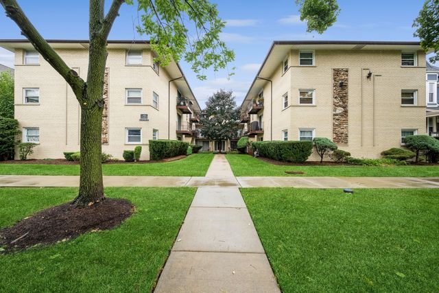 $148,500 | 4237 North Keeler Avenue, Unit 3E | Old Irving Park