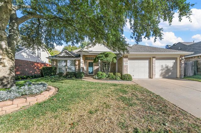 $390,000 | 6942 Mesa Drive | Fort Worth