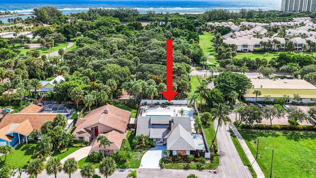 $1,699,950 | 901 Sandy Oaks Drive | Jupiter