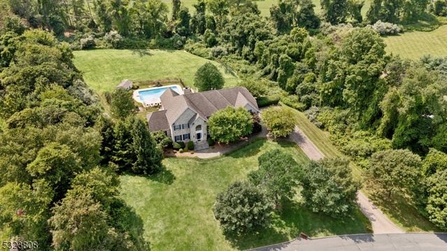 $1,350,000 | 8 Highland Drive | Chester Township - Morris County