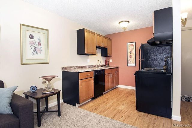 $1,575 | 2211 Pratt Street, Unit A303 | Garden Acres