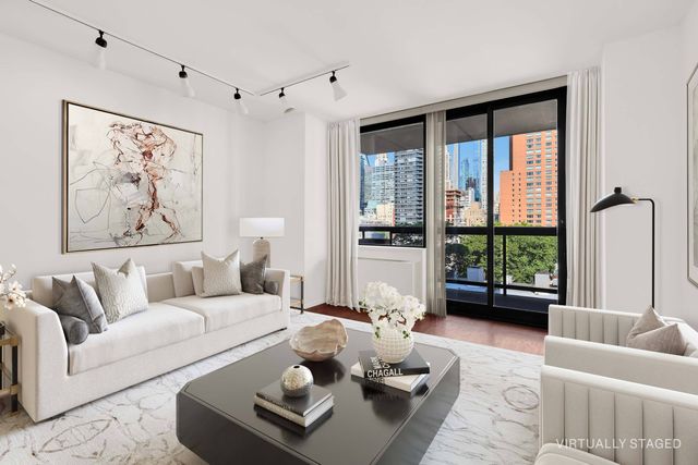 $775,000 | 300 East 62nd Street, Unit 801 | Lenox Hill