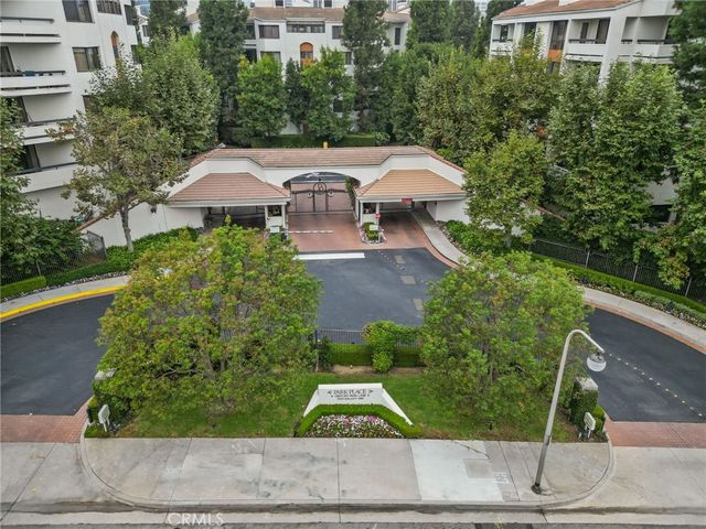 $1,150,000 | 2102 Century Park Lane, Unit 108 | Century City