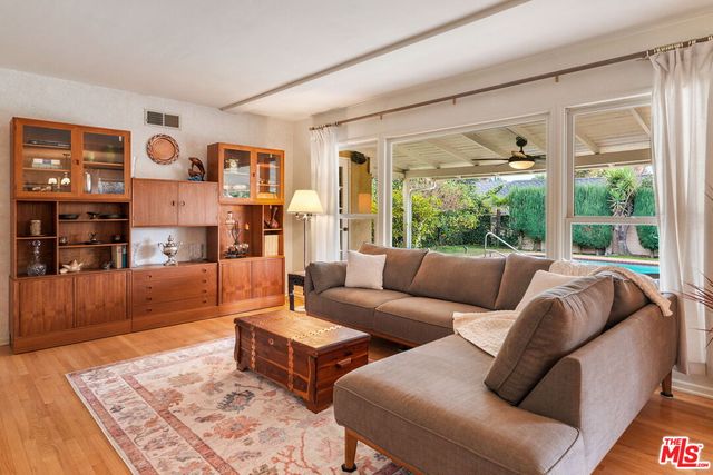 $1,295,000 | 13024 West Magnolia Boulevard | Sherman Oaks