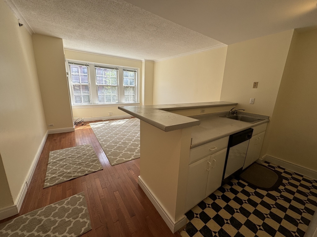 a view of utility room