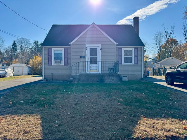 $399,900 | 139 Estelle Road | East Haven Center