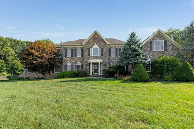 $1,299,000 | 41 Balmoral Drive | Alexandria Township - Hunterdon County