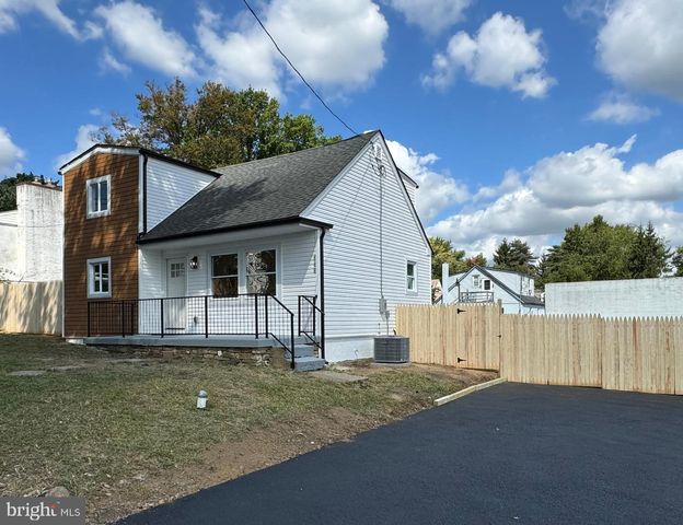 $3,000 | 668 Elmwood Avenue | Trevose