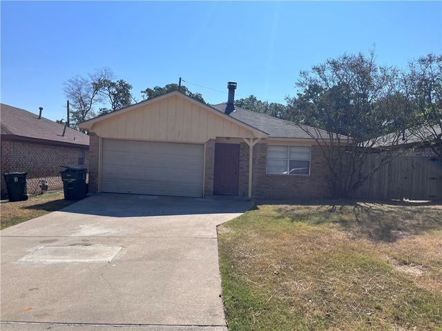 $217,900 | 2714 Allen Forest Drive | Allen Forest