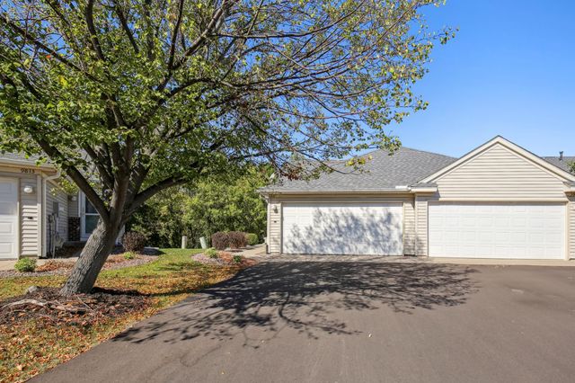 $289,900 | 9817 Zinnia Lane North | Maple Grove