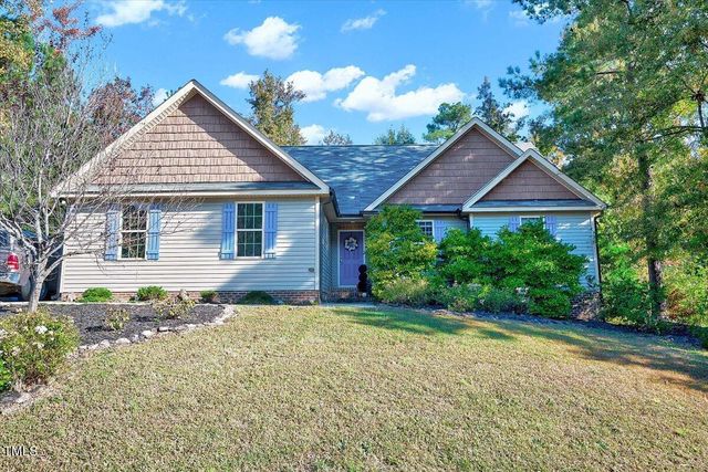 $319,900 | 255 North Ridge Drive | Louisburg Township - Franklin County