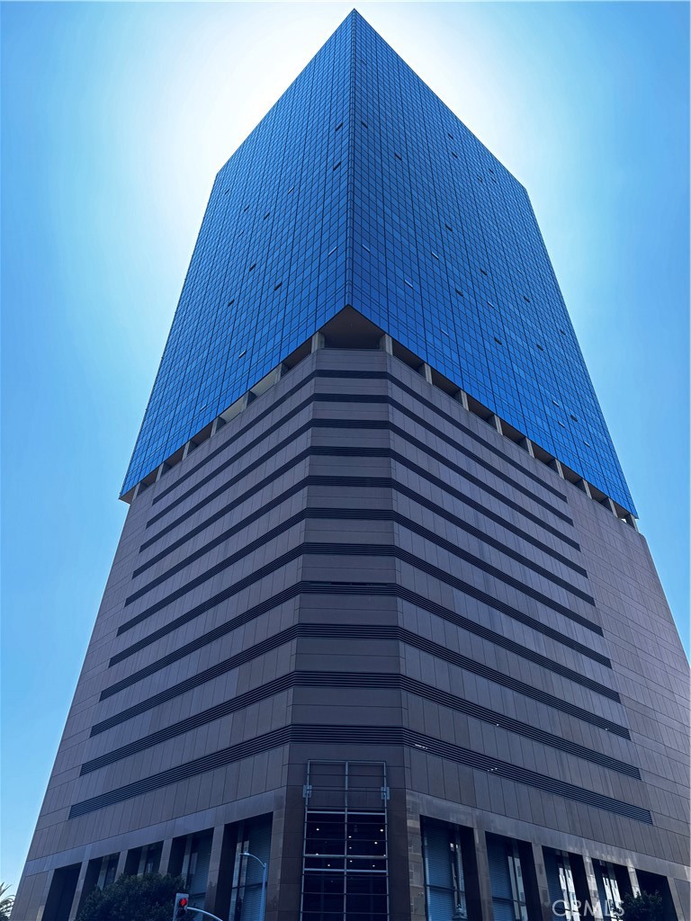 a view of a tall building