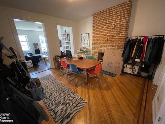 $4,000 | 273 Clinton Street, Unit 2 | Cobble Hill