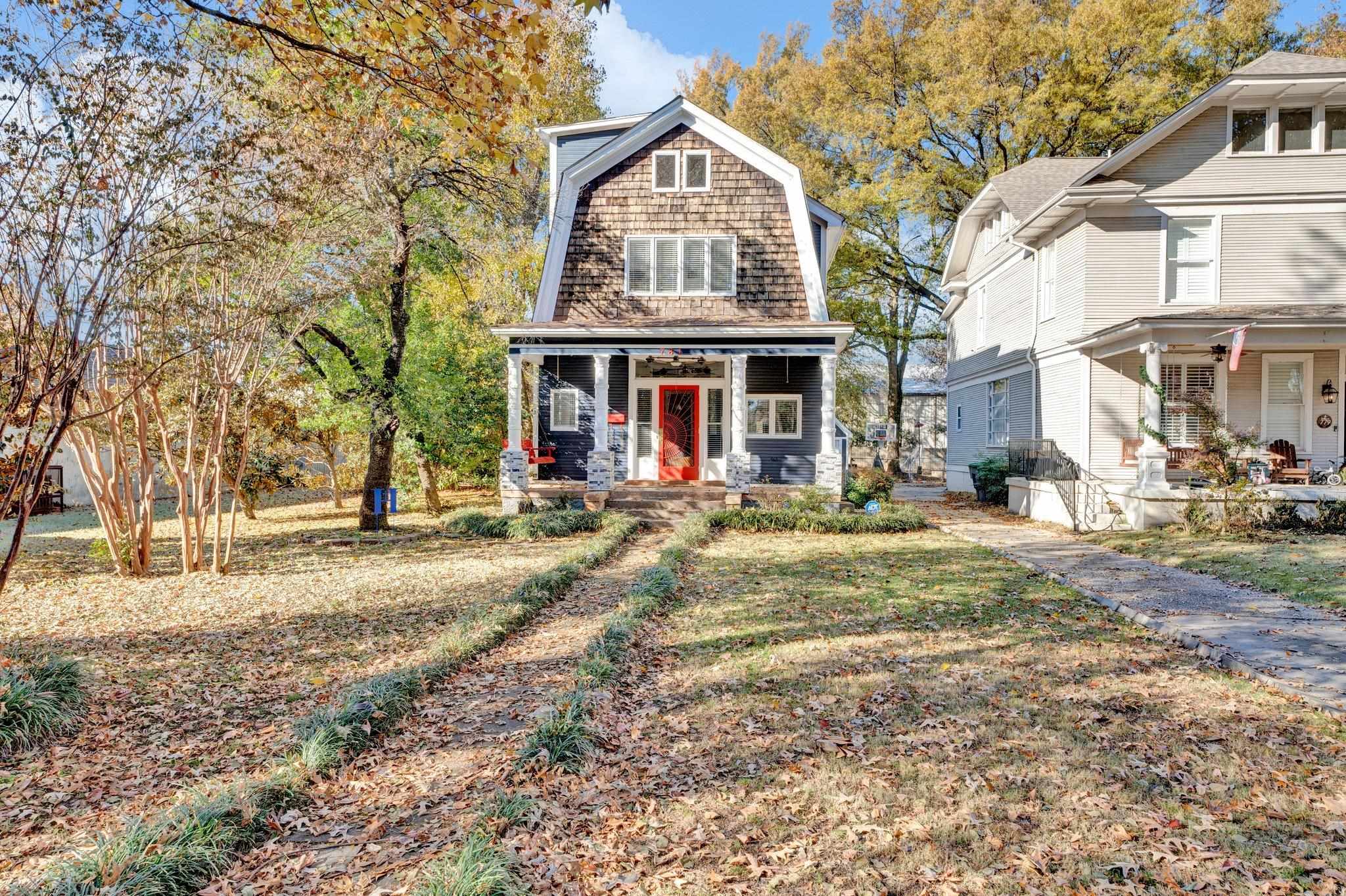 a view of the house with entertaining space