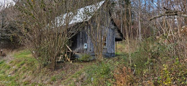 $49,900 | 2558 Knob Creek Road