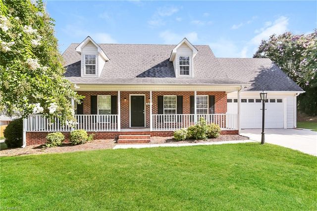 $325,000 | 5101 Old Plantation Circle | Breckingridge