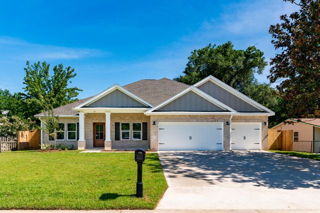 $699,800 | 35 Highland Drive Northwest | Northwest Fort Walton Beach