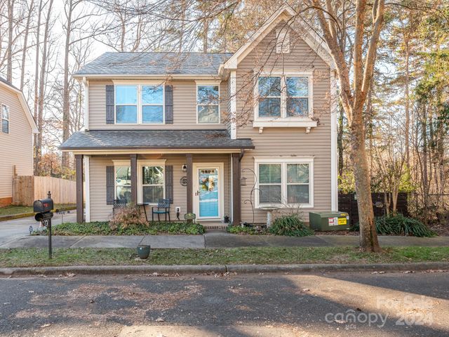 $475,000 | 7004 McLothian Lane | The Oaks at Mcilwaine