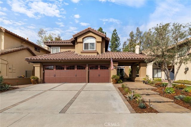 $1,725,000 | 266 South Santa Maria Street | Orange