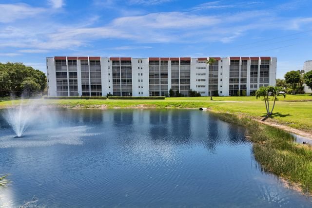 $120,000 | 3597 Birdie Drive, Unit 503 | Poinciana Place