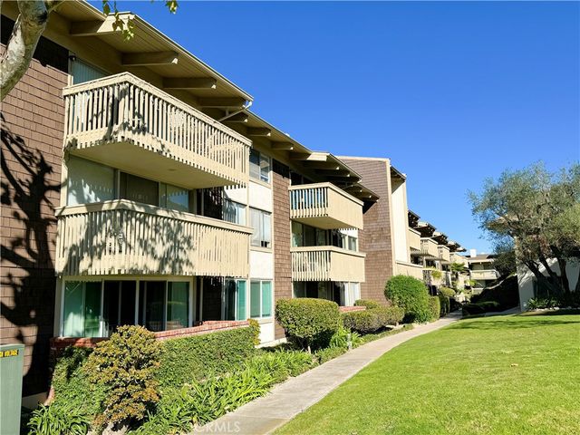 $3,750 | 6542 Ocean Crest Drive, Unit C204 | Los Verdes Country Club