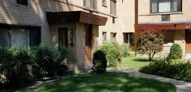 $145,900 | 2044 West Jarvis Avenue, Unit 2G | East Rogers Park