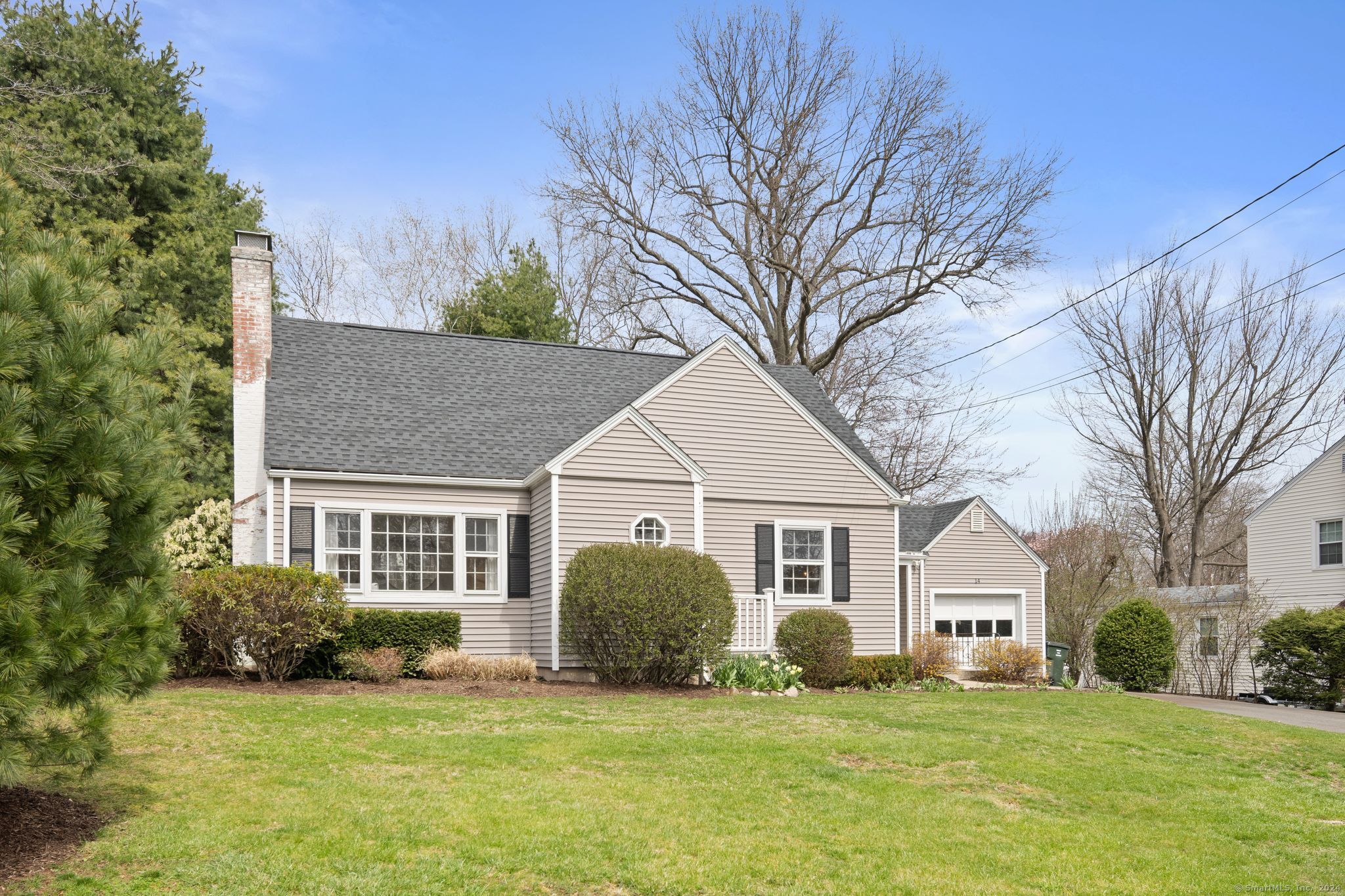 Welcome home to 14 Greensview Drive in West Hartford