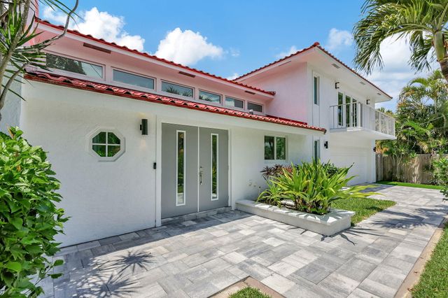 $1,399,000 | 531 South Lakeside Drive | South Palm Park