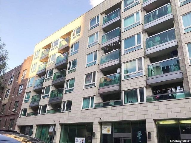 $638,000 | 140-22 Beech Avenue, Unit 3E | Flushing