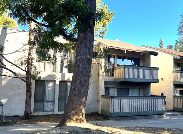 $299,000 | 8601 International Avenue, Unit 284 | Canoga Park