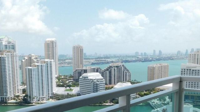 $1,270,000 | 950 Brickell Bay Drive, Unit 3610 | Brickell