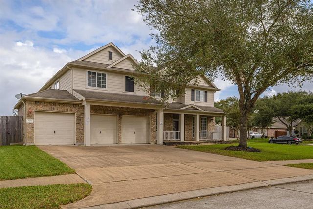 $522,500 | 3201 Firefly Road | Pearland