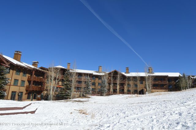 $90,000 | 197 Prospector Road, Unit 2208 WINTER | West Aspen