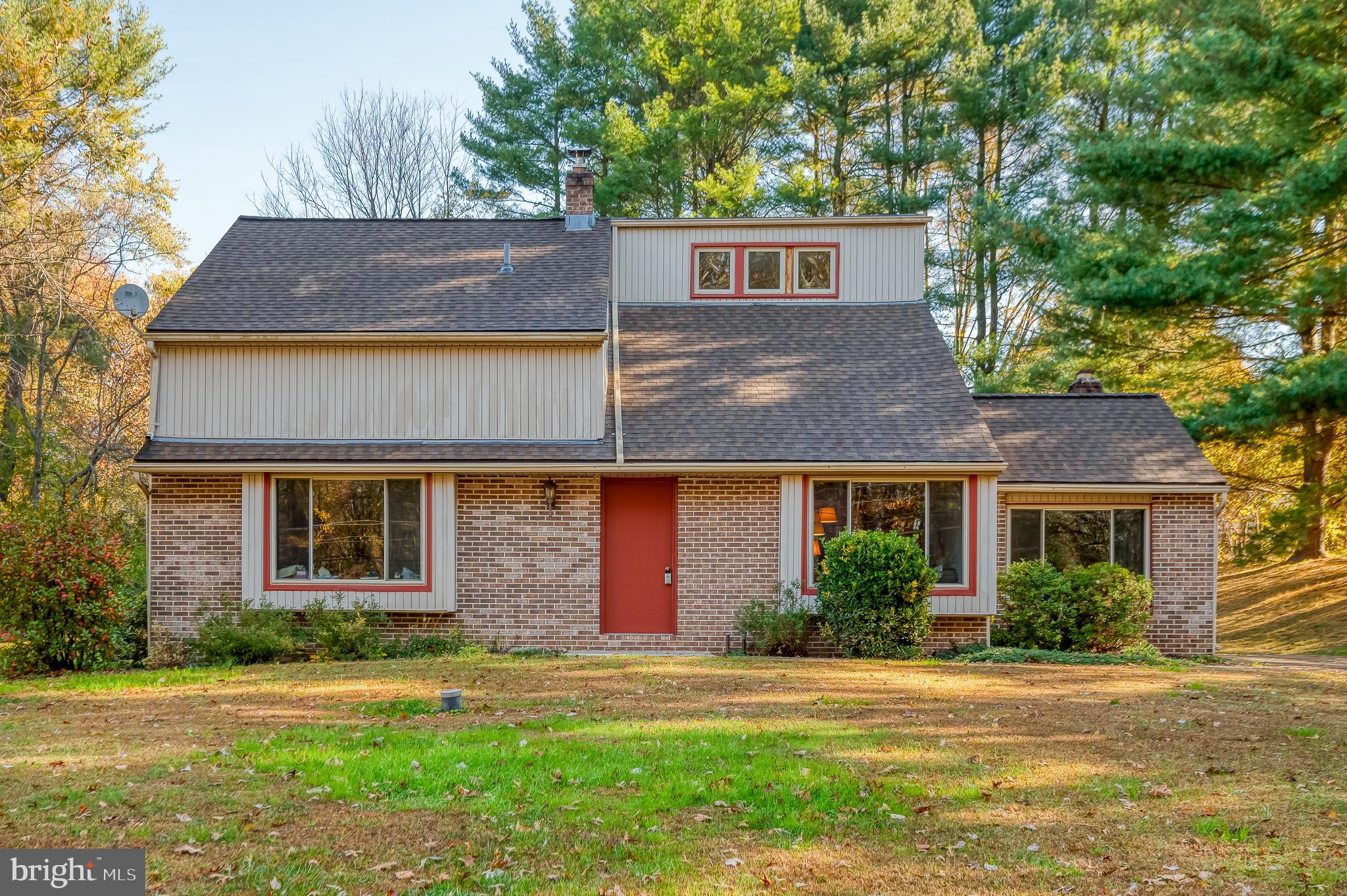 front view of house with a yard