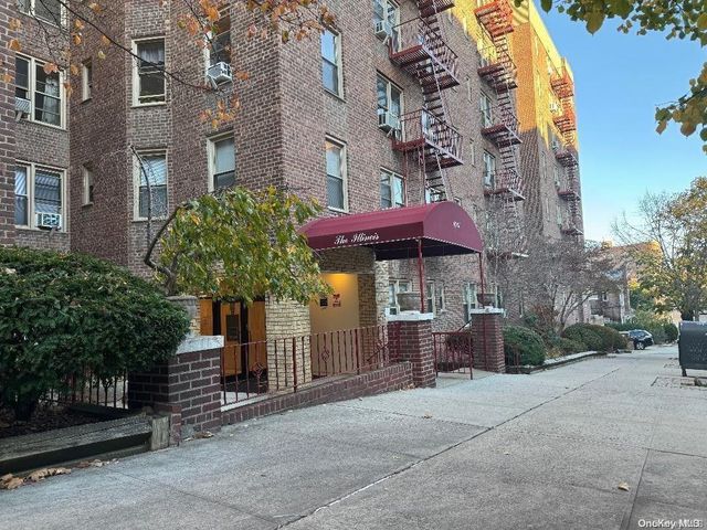 $279,000 | 67-25 Clyde Street, Unit 4K | Rego Park