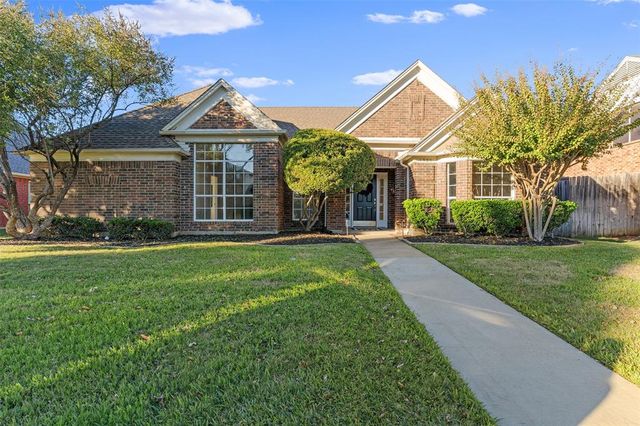 $470,000 | 1325 Autumn Trail | Lewisville