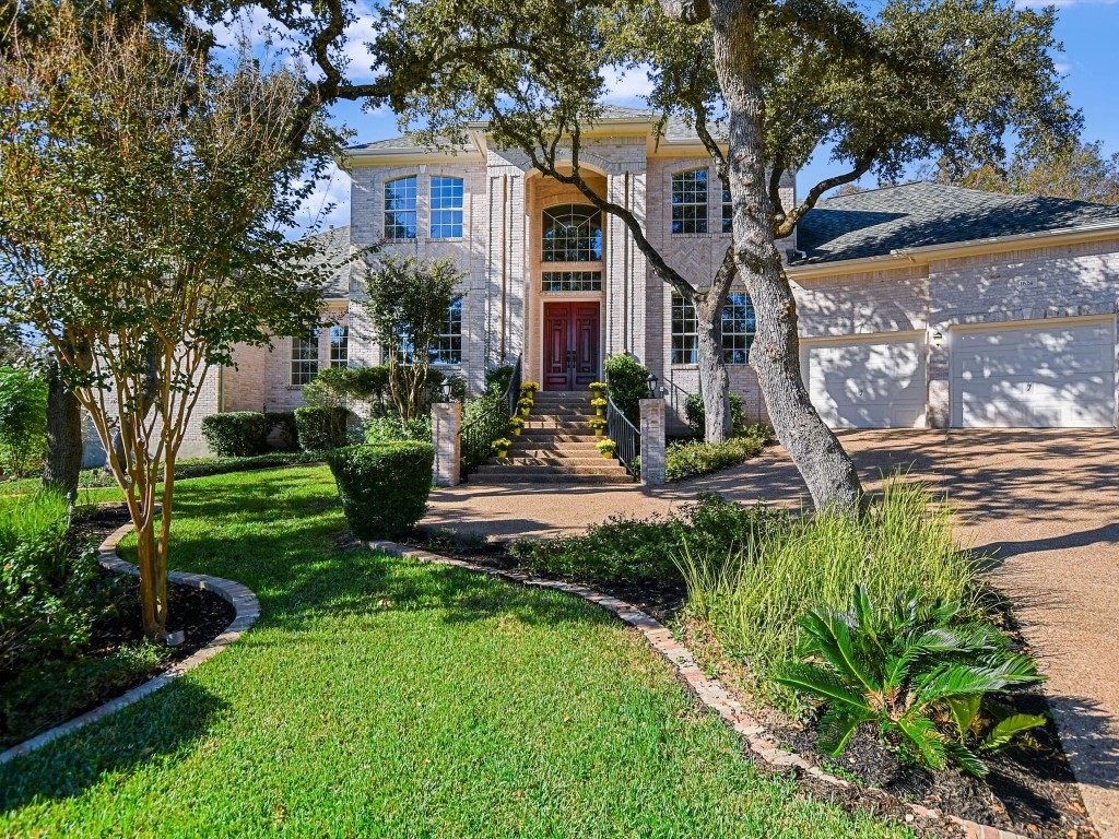 This beautiful and striking traditional home was custom built by Russell Parker for the current owners.  The new owners will have blueprints and extensive records for the home.