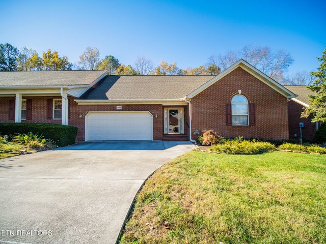 $450,000 | 3009 Ginnbrooke Lane | Knoxville