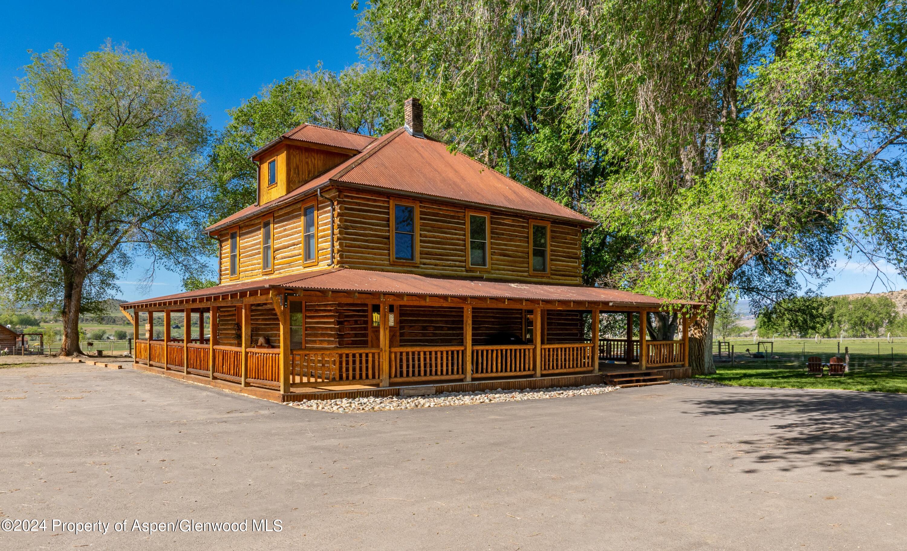 Cabin Primary Photo