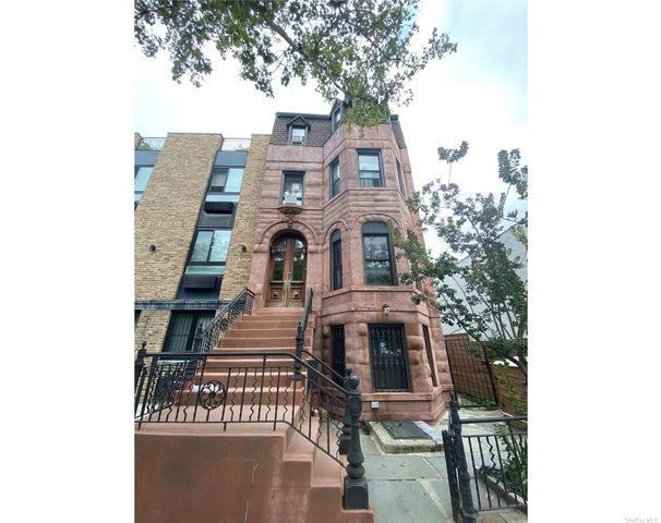 $2,627,000 | 697 Jefferson Avenue, Unit 4 | Bedford-Stuyvesant