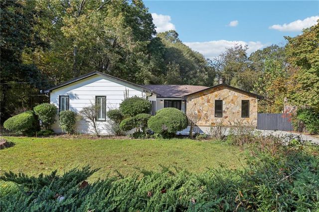 $375,000 | 1825 Niskey Lake Road Southwest | Southwest Atlanta