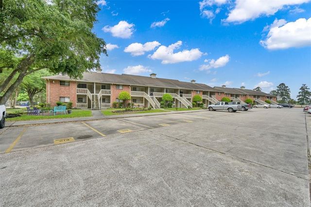 $895 | 14949 Highway 105 West, Unit 210 | Conroe